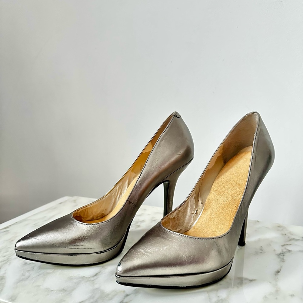 Nine West High Heels little platform silver gloss leather women’s sz 6.5